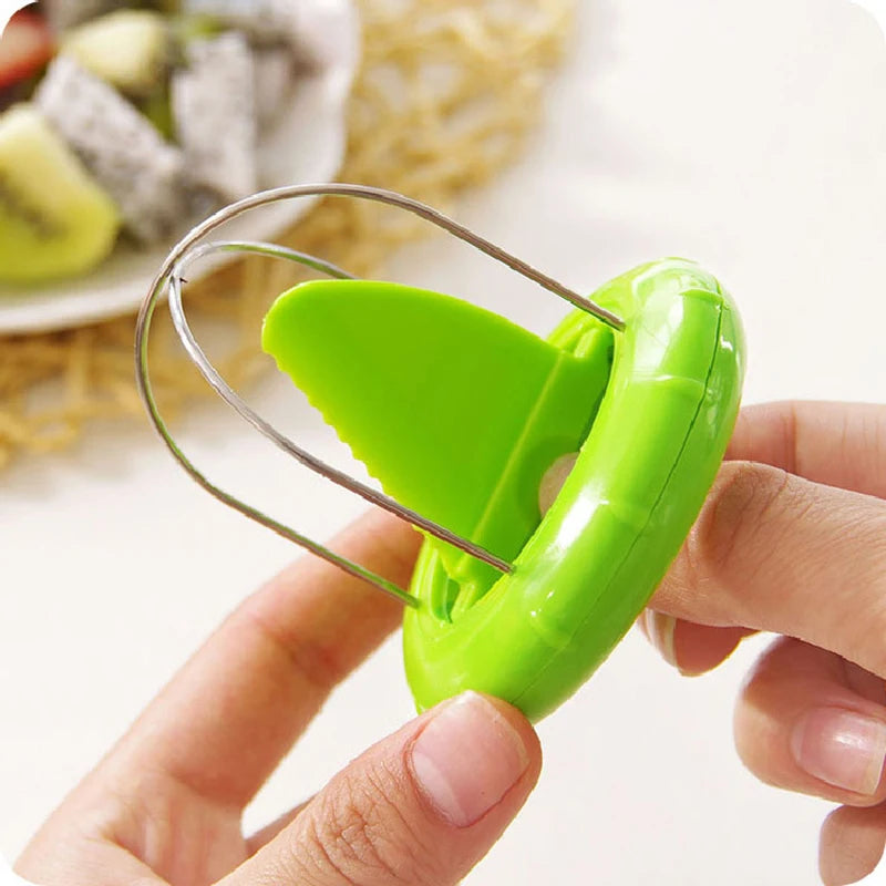 Detachable Kitchen Creative Kiwi Cutter